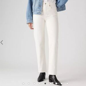 NWT Levi’s Wedgie Straight Fit Women’s Jeans in Ivory. Size Women’s 29